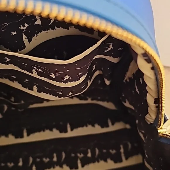 Loungefly Peter Pan Backpack - Picture 8 of 10